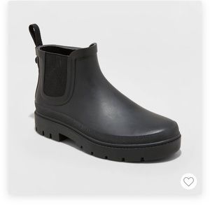 ✨LAST CHANCE✨Black Chelsea Ankle Rain boots